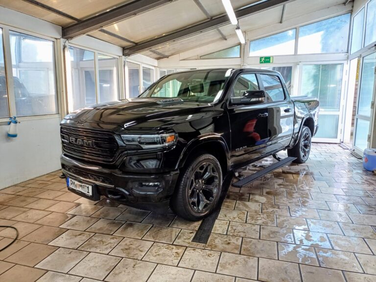 Dodge RAM aufbereiten und versiegeln lassen in Berlin